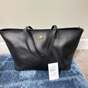 Salvatore Ferragamo Bice  pebbled learhee tote
